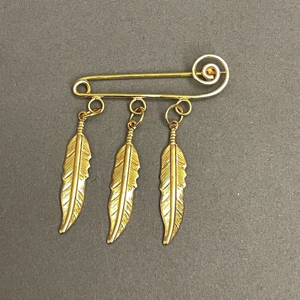 Gold-tone 3 Hanging Leaves Brooch NWOT